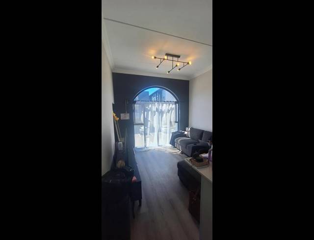 2 BEDROOM PROPERTY TO RENT IN BRACKENFELL SOUTH